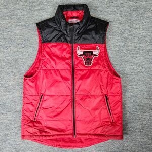 Chicago Bulls Vest Men's L Red Mitchell & Ness Hardwood Classics Quilted Jacket